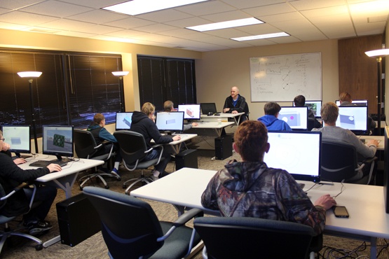 Students Visit Alignex for a Day of Engineering Exploration